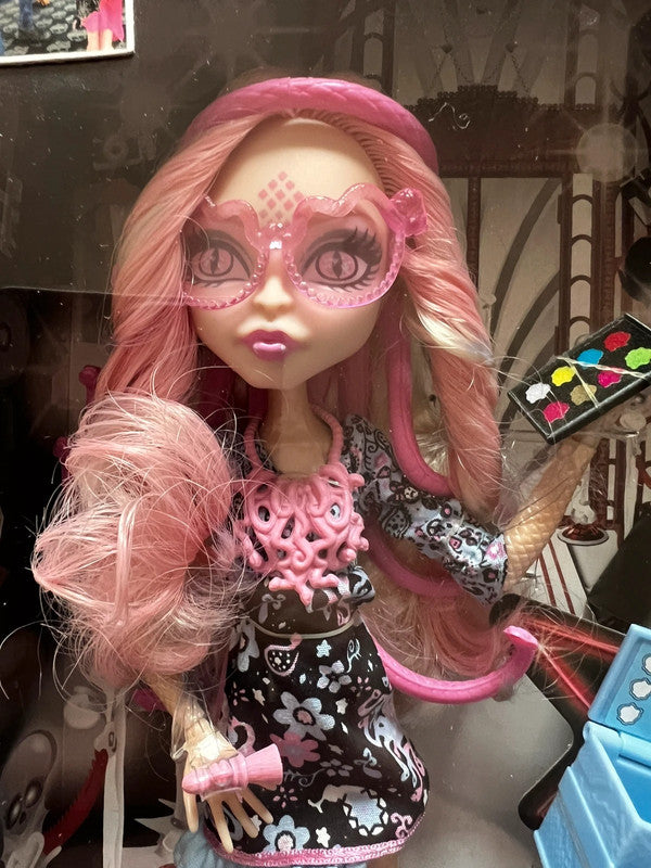 Super Rare BNIB Monster High Hauntlywood Viperine Doll 2014 Frights Camera Action!